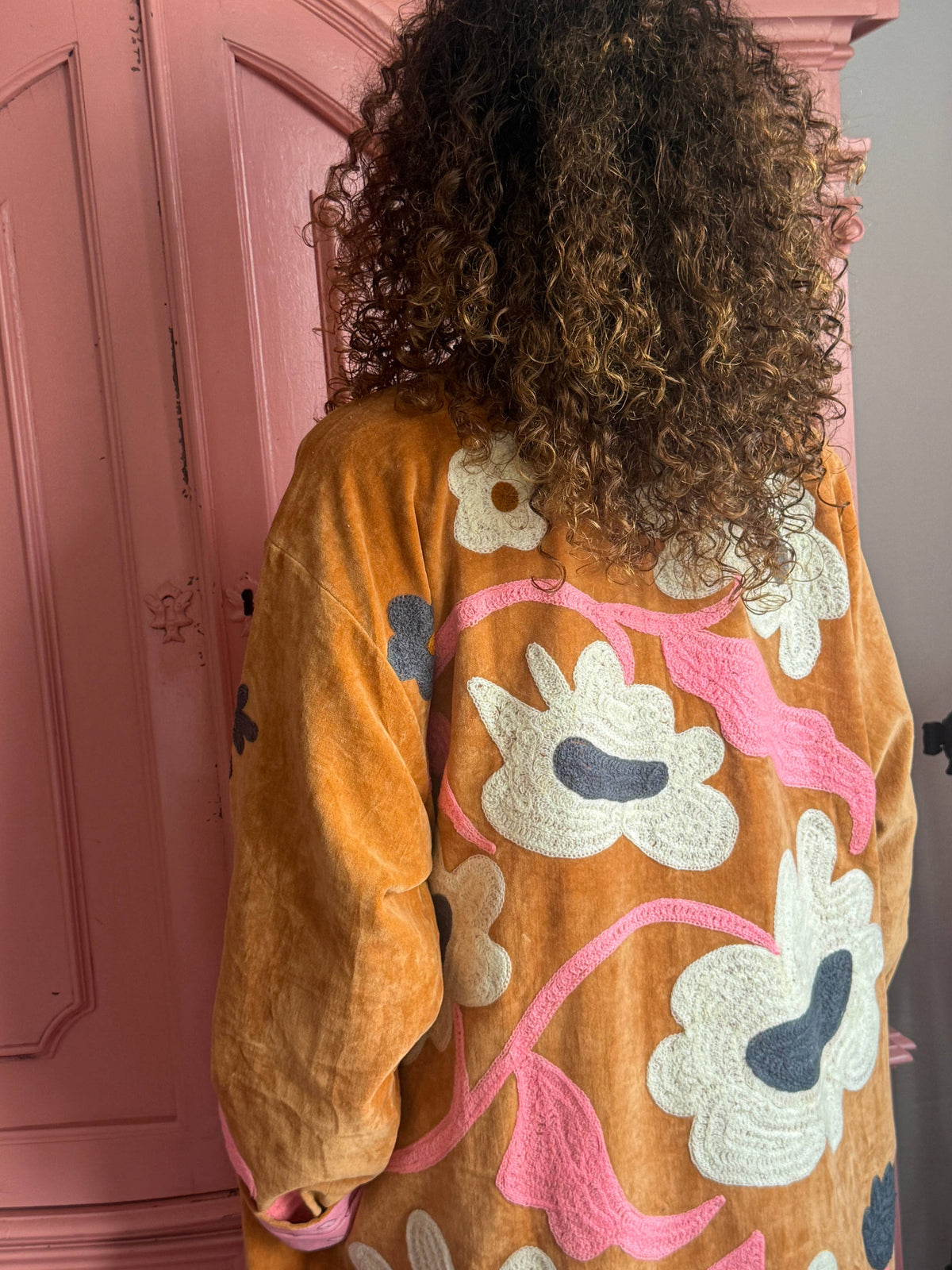 Long flower coat embroidered