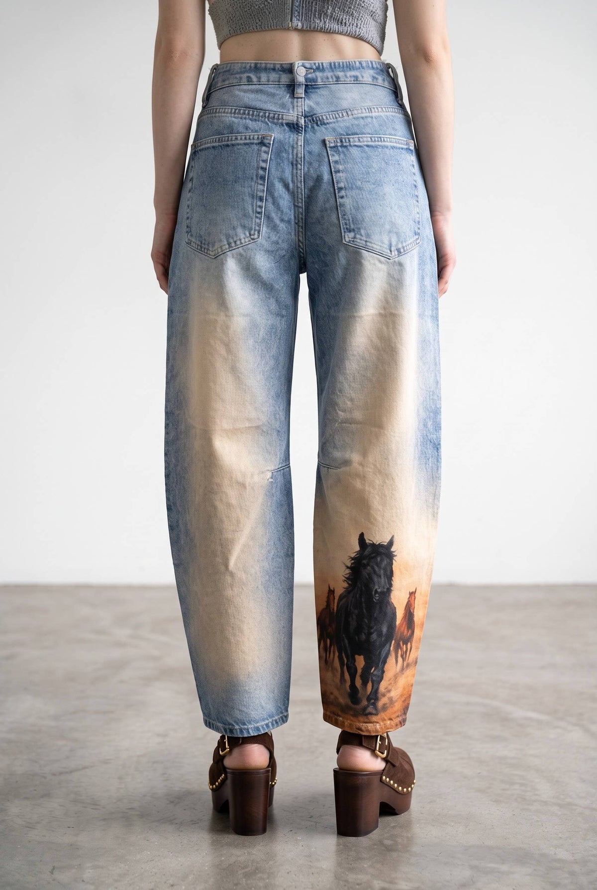 60213P Horse Printed Barrel Leg Denim Pants