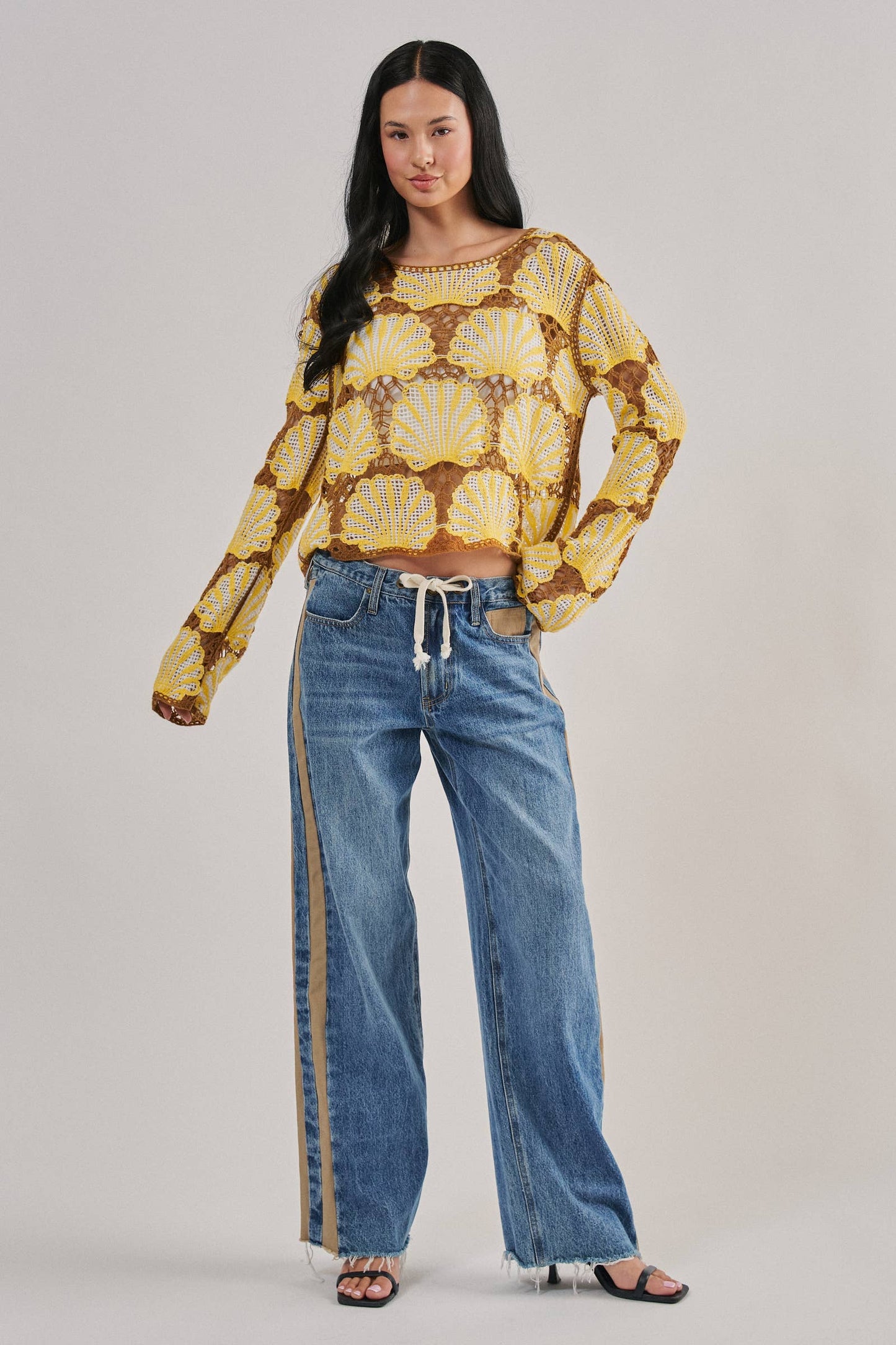 Crochet Lace Seashell Scalloped Knit Top
