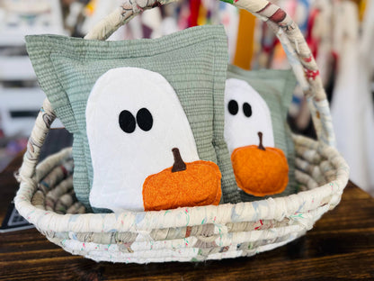 Reclaimed Fabric Ghost Pillow with Quilted Pumpkin – 9 x 12