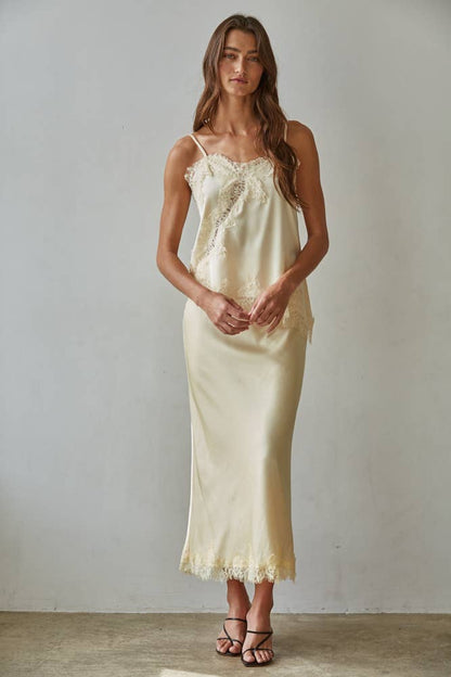 L9524B2 | Woven Polyester Spandex Satin Midi Skirt